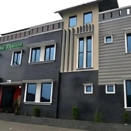 Hotel Khalista Purwakarta Exterior photo