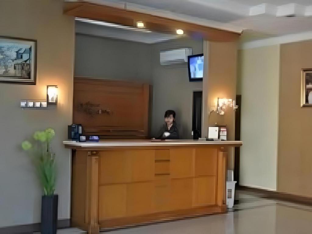 Hotel Khalista Purwakarta Exterior photo